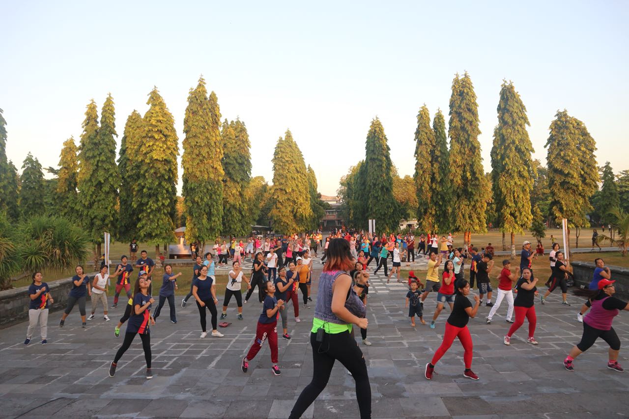 Zumba at High Five event of b Hotel & Spa Bali. balipicturenews.com