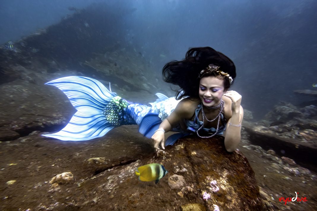 Balinese Dancer to Represent Indonesia at 2019 World Mermaid Championship in China