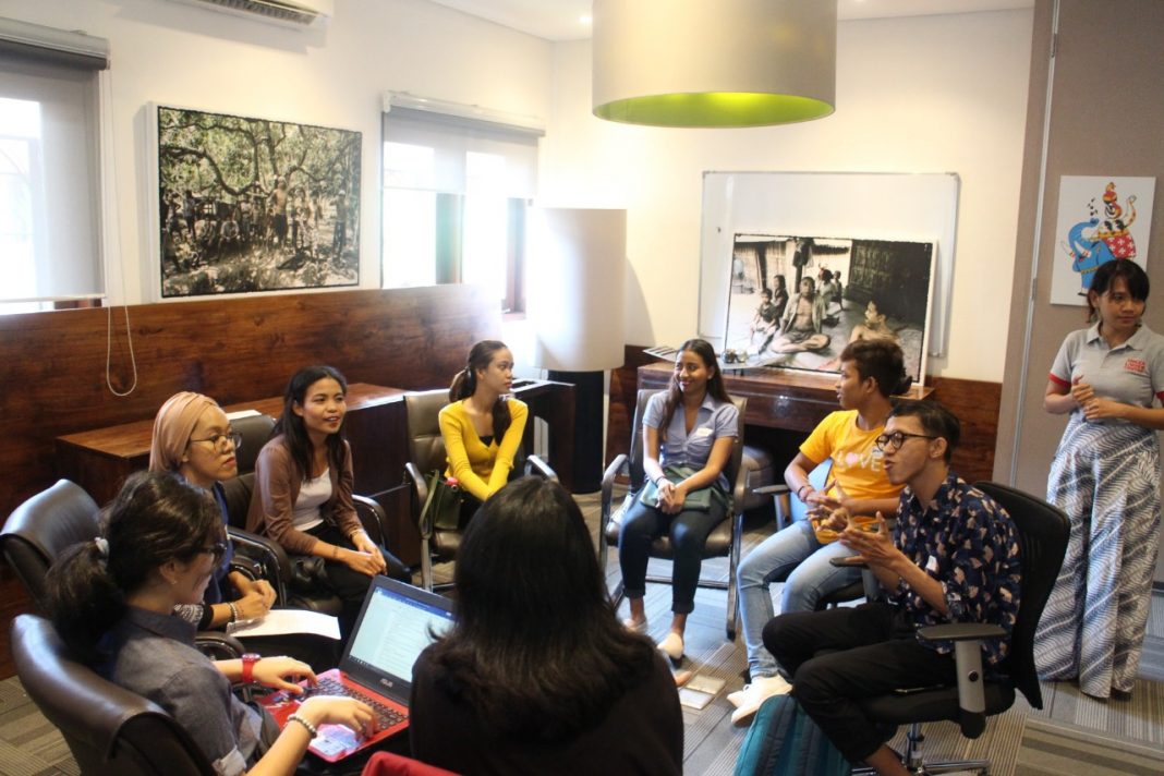 DNetwork Holds Dialogue with People with Disabilities