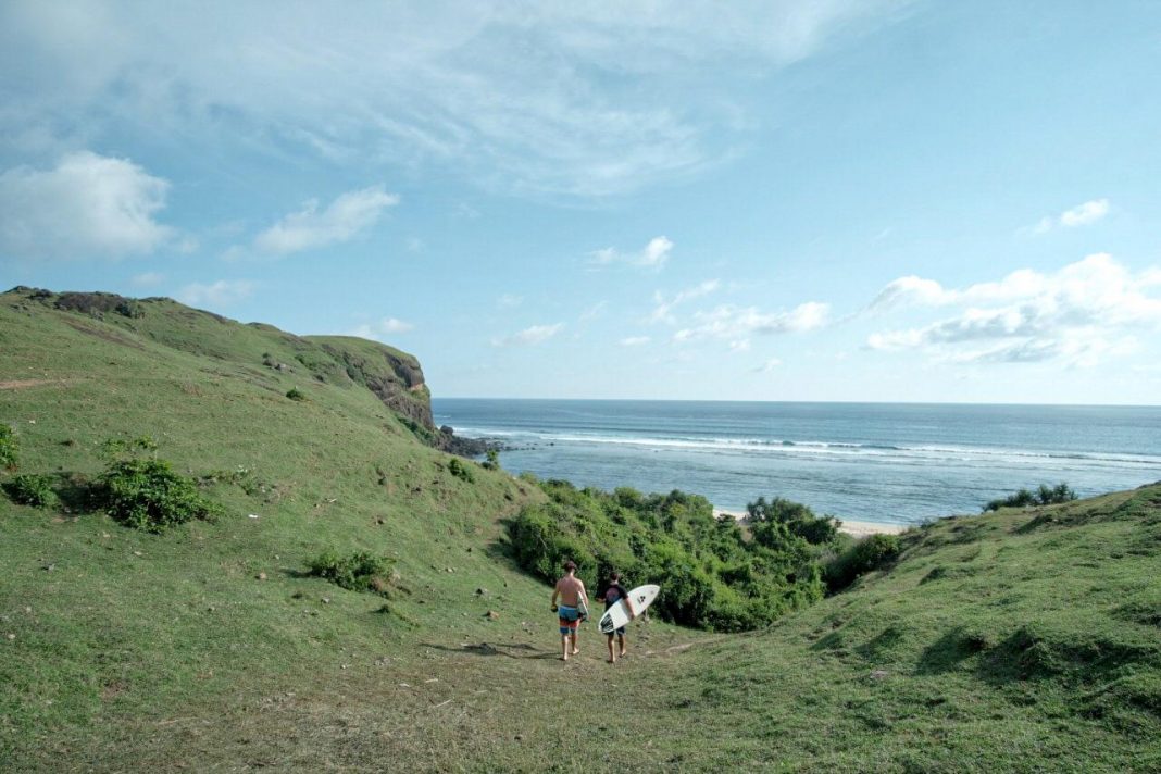 From January to March 2020, the number of foreign tourists visiting Indonesia amounting 2.61 million. (kemenparekraf).