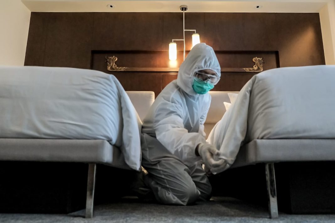 Kemenparekraf Improves Room Attendant’s Competency to Prepare New Normal in Tourism. (Picture: Kemenparekraf)