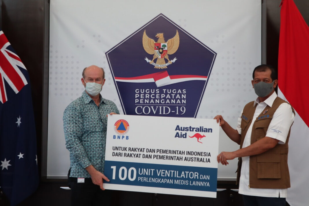 Indonesia Receives 100 Ventilators from Australia
