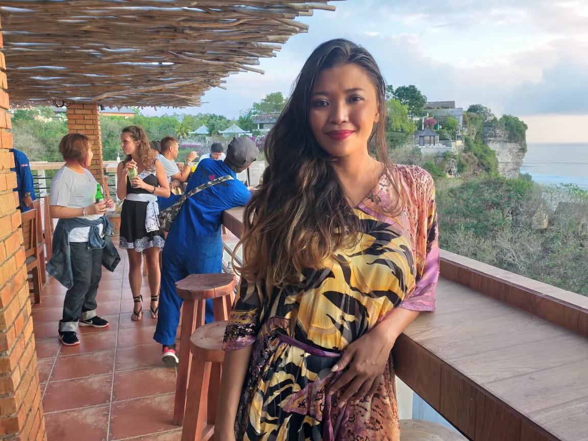 Diana Rosa, Jungle Bee Charity team.