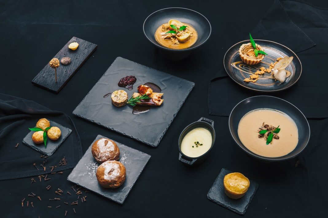 Mozaic Restaurant Ubud Launches Special Year-End Dinners and Services