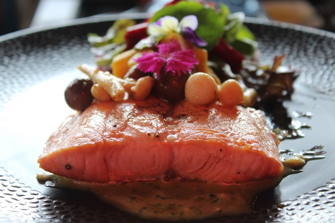 FRii Bali Echo Beach Launches Healthy and Delicious Food Menu