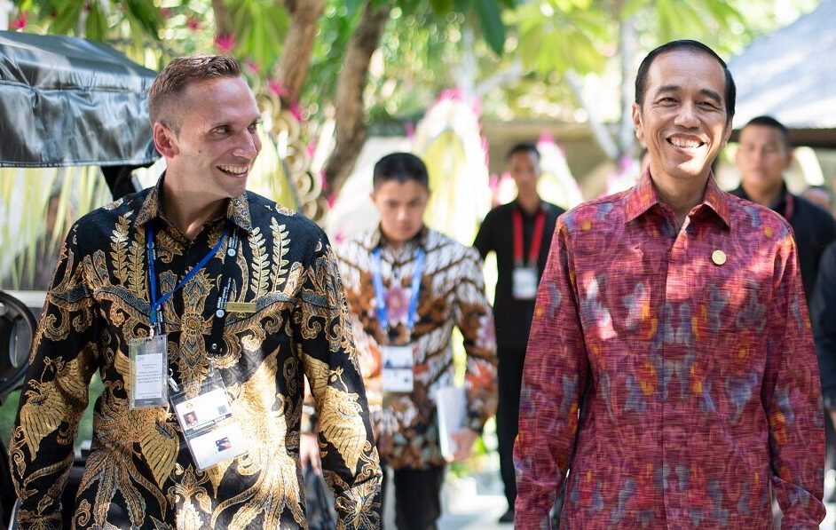 President of the Republic of Indonesia Joko Widodo (right), and General Manager of Sofitel Bali Nusa Dua Beach Resort Sylvain Pasdeloup. (Sofitel's Archive)