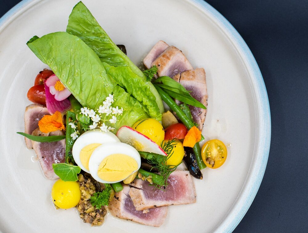 Karma Beach’s Le Club 22 Introduces European-Inspired Dining