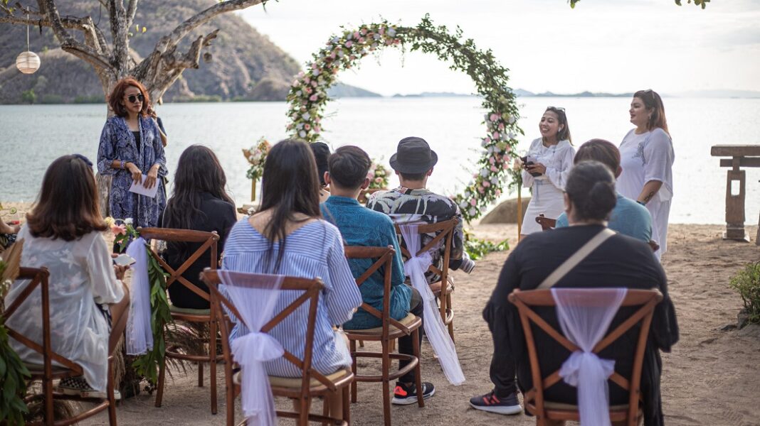 Plataran Komodo Resort & Spa Introduces Its Wedding Concept “Lovers at Sundown”
