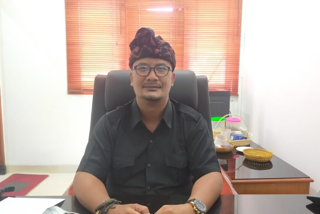 I Putu Toni Wirawan, Assistant Manager of Tanah Lot Tourist Attraction