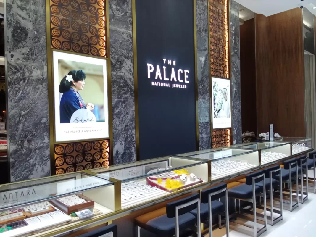 The Palace Jeweler Opens New Store at Living World Bali