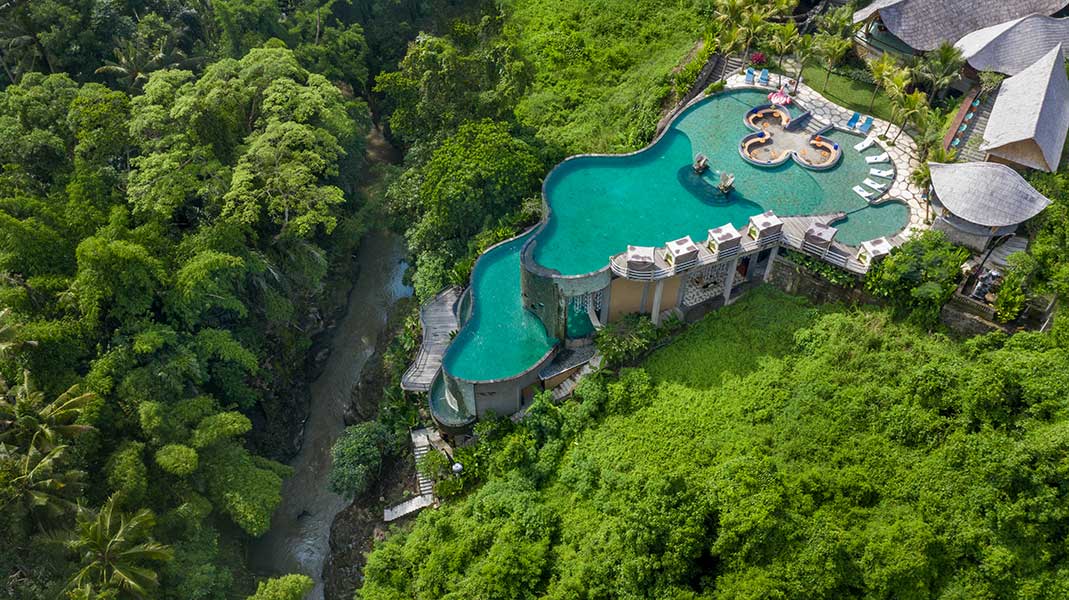 Tlaga Singha Tropical Club