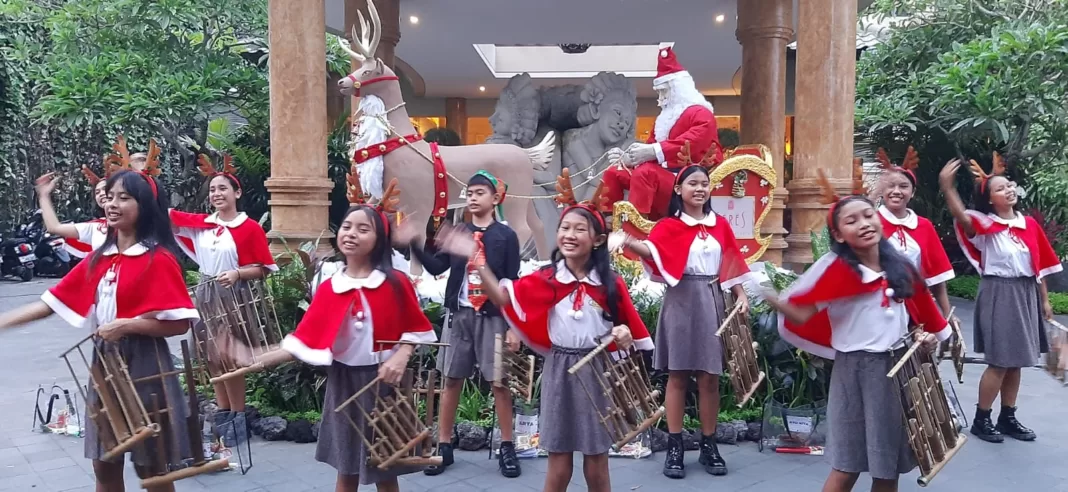 SereS Springs Resort & Spa Singakerta Ubud Holds an Exquisite Christmas Lighting Ceremony