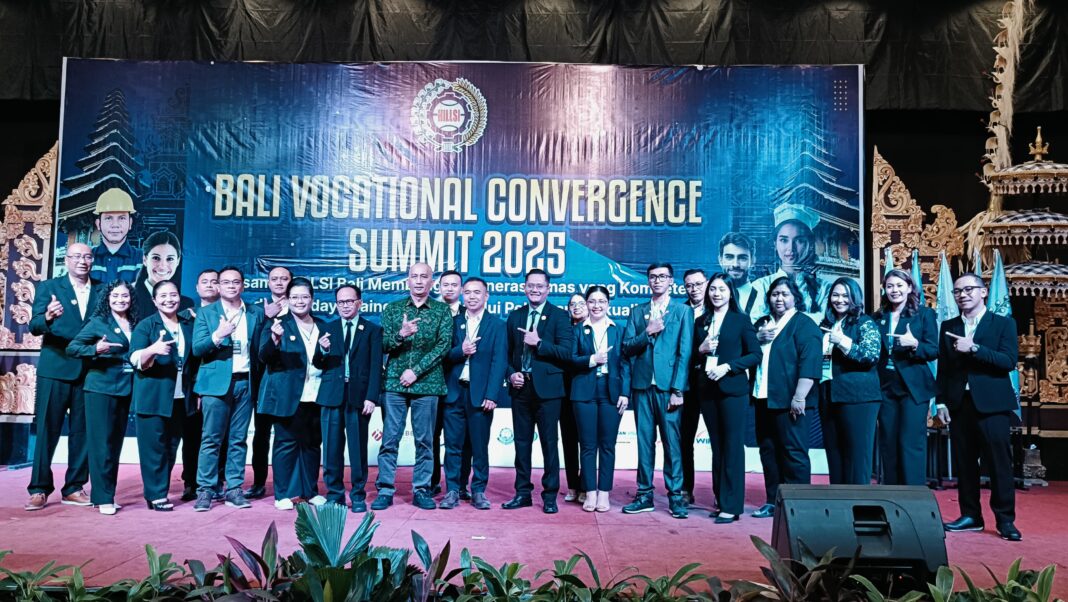 The inauguration of the Indonesian Association of Training Institutions (HILLSI) for the Bali region on Saturday, March 15, 2025.