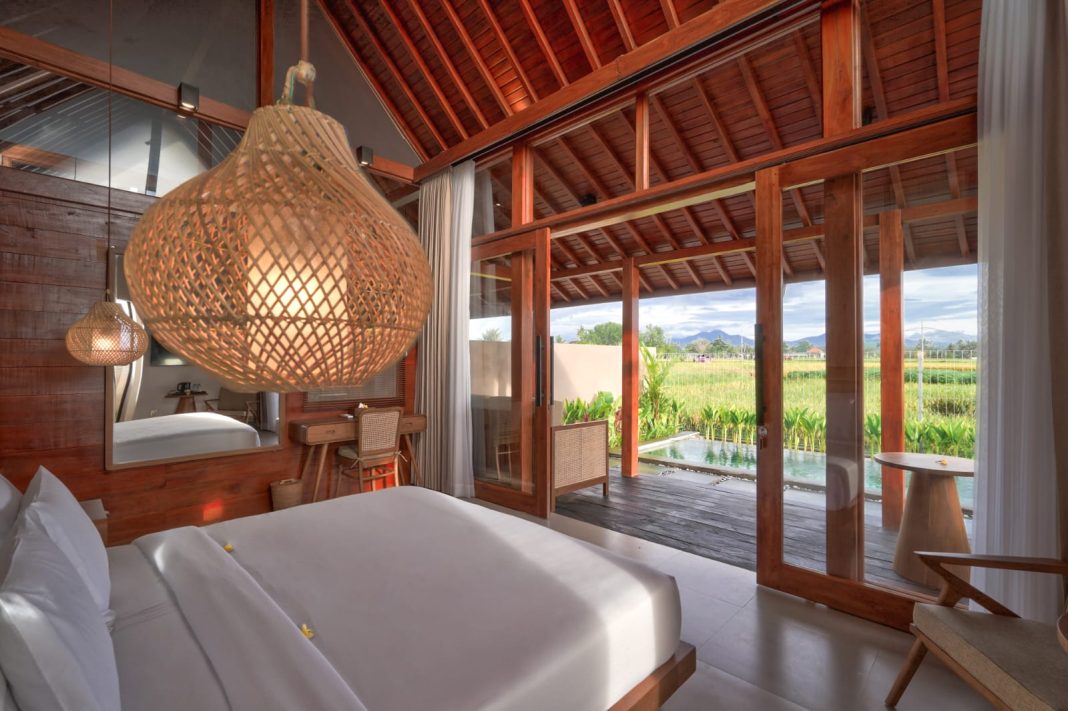 Pondok Raka Ubud: A Private One Bedroom Pool Villa Retreat Surrounded by Lush Green Rice Fields