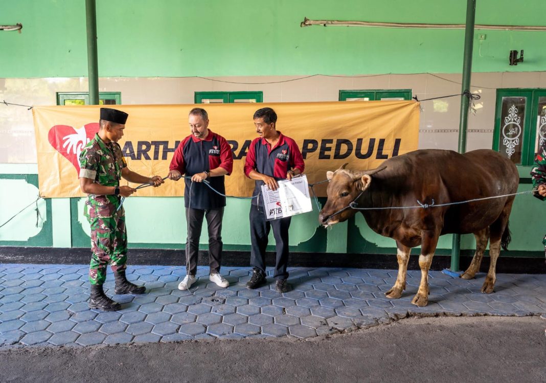 Discovery Kartika Plaza Hotel Distributes Qurban for Eid al-Adha Celebration
